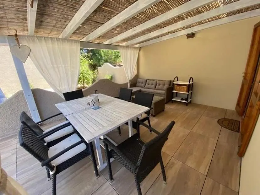 Villa Casa Teresa Porto Pino Casa vacanze